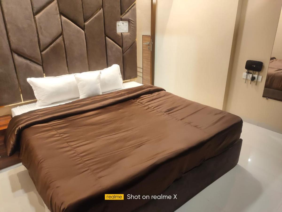 Osi Apartments Bandra West 孟买 外观 照片